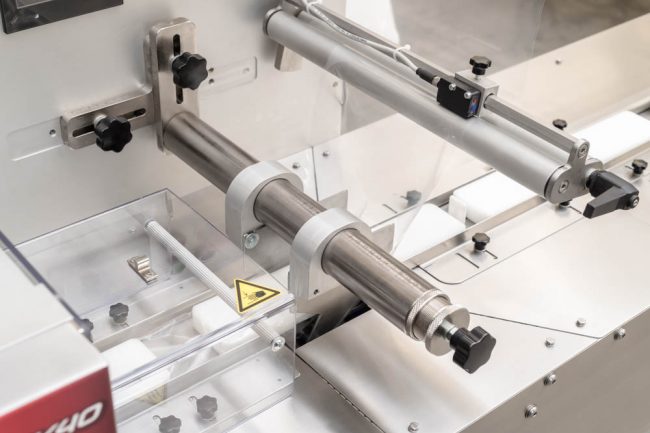 Sleek 40 flow wrapping system close up